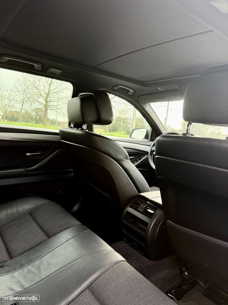 BMW 520 d Pack M - 16