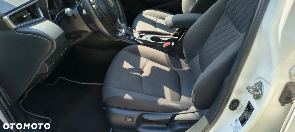 Toyota Corolla 1.8 Hybrid GPF Comfort - 24