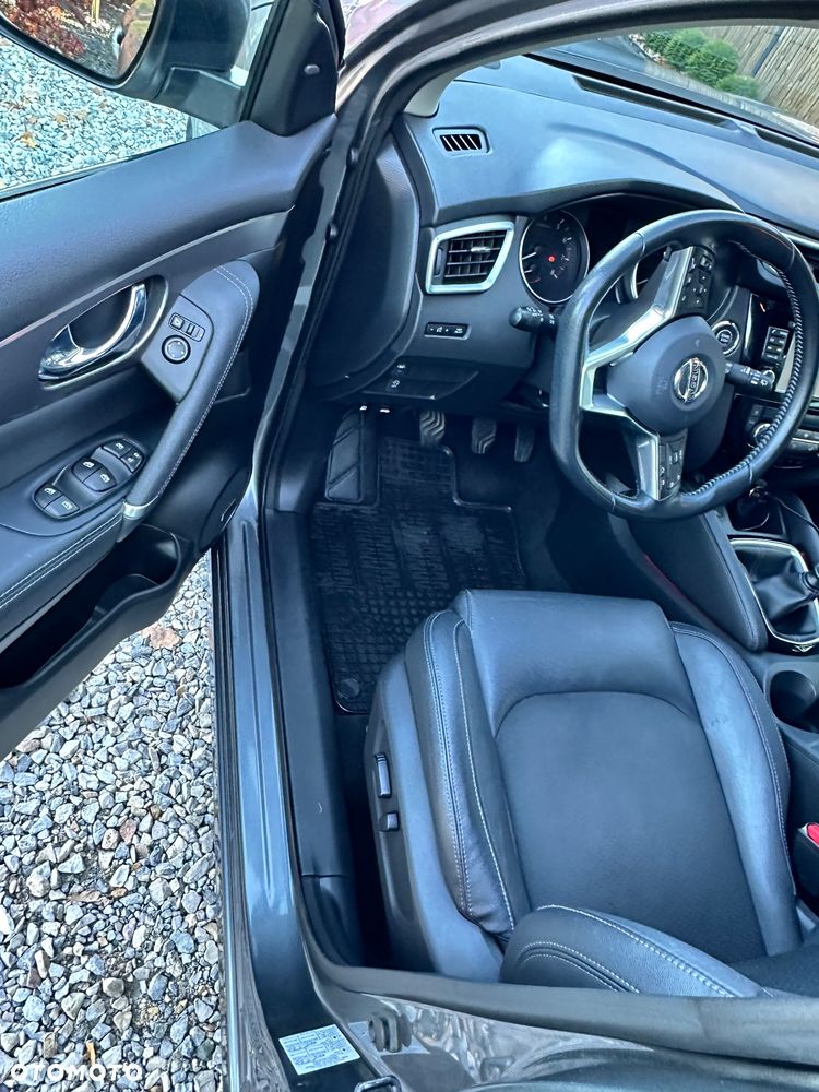 Nissan Qashqai 1.2 DIG-T Tekna EU6 - 10