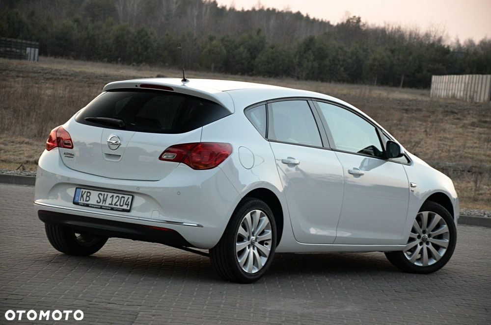 Opel Astra - 9