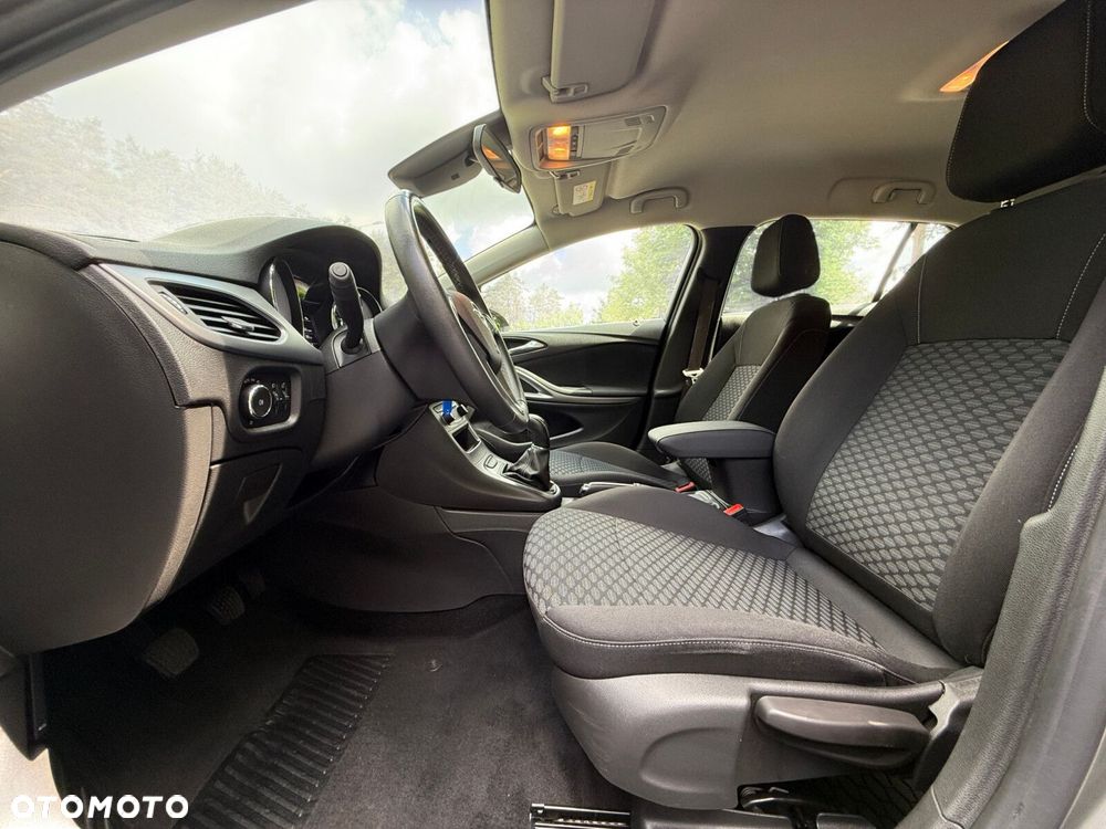 Opel Astra 1.2 T Edition S&S - 17