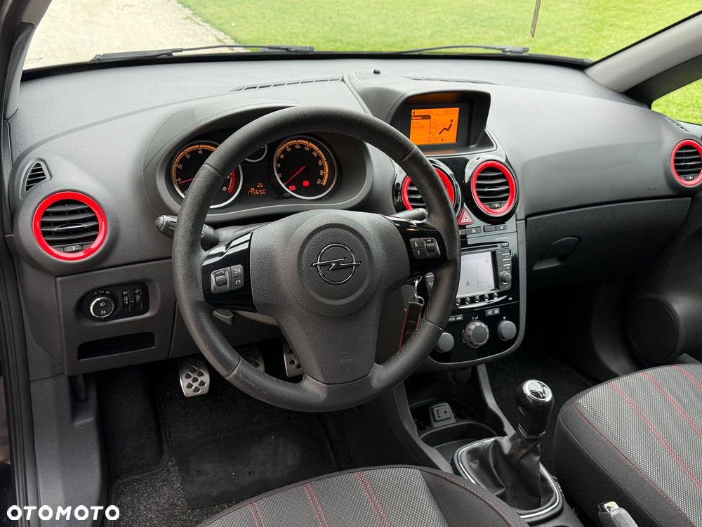 Opel Corsa 1.4 16V Edition 150 - 8