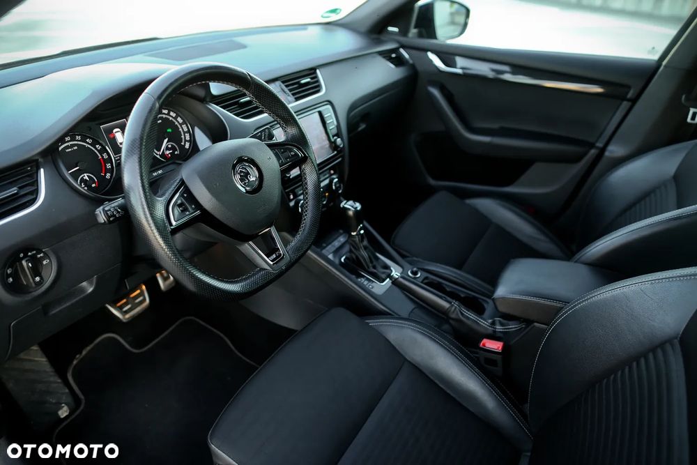 Skoda Octavia 2.0 TDI DSG RS - 18