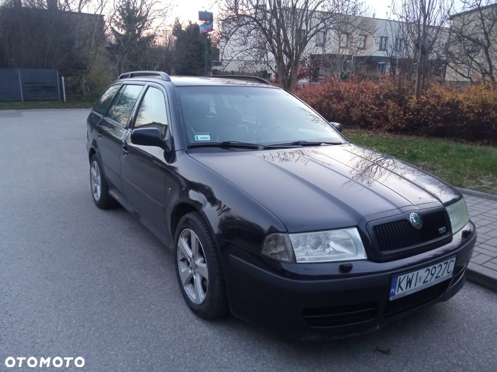 Skoda Octavia 1.8T RS - 1