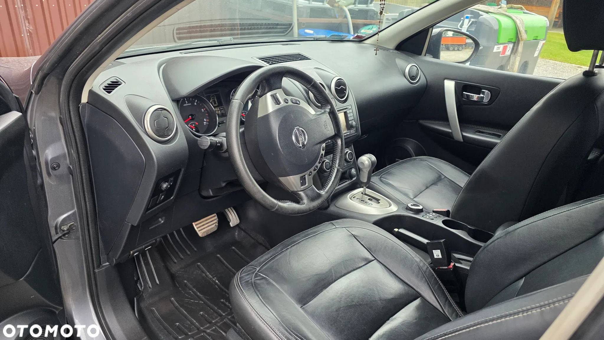 Nissan Qashqai+2 - 24