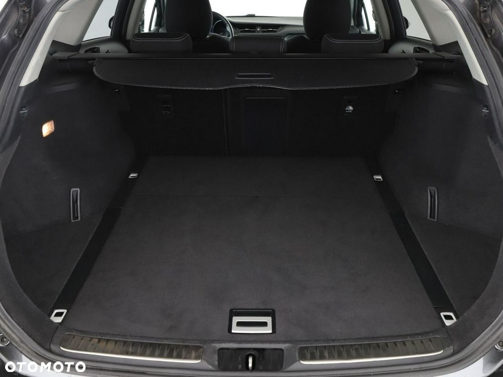 Toyota Avensis Touring Sports 1.8 Multidrive S Edition S+ - 21