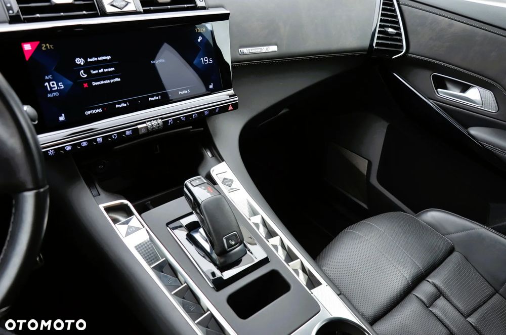 DS Automobiles DS 7 Crossback 1.6 PureTech Louvre - 25