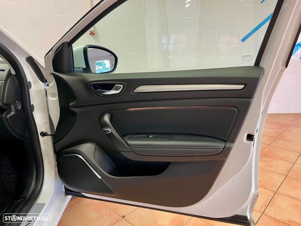 Renault Mégane ENERGY TCe 130 INTENS - 38