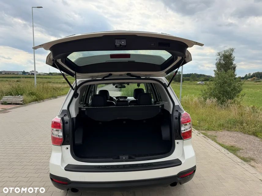 Subaru Forester 2.0 XT Platinum Lineartronic - 9