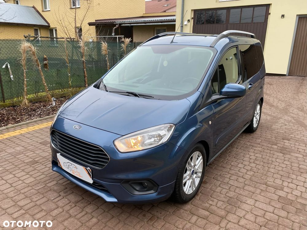 Ford Tourneo Courier 1.5 TDCi Titanium - 2