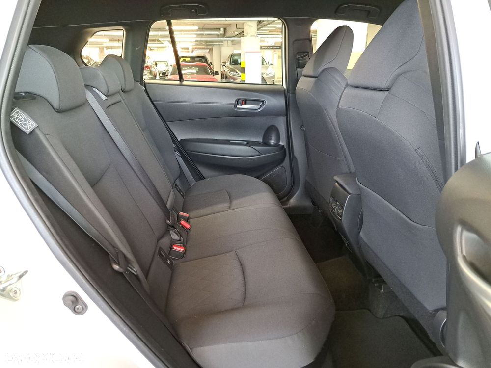 Toyota Corolla Cross 2.0 Hybrid Comfort - 15