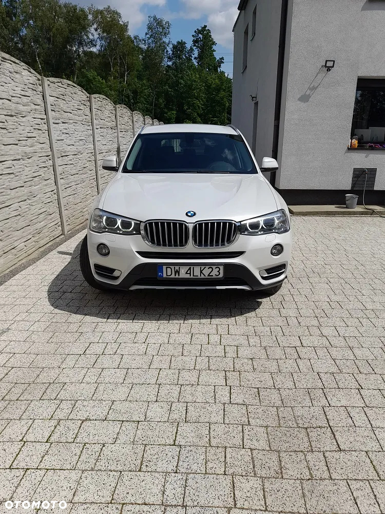 BMW X3 sDrive18d Luxury Line - 2