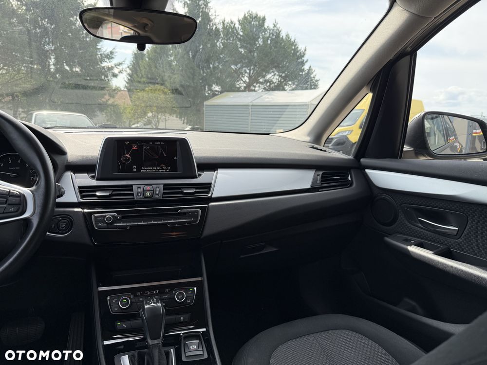 BMW Seria 2 218i Advantage - 16