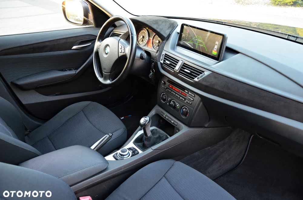 BMW X1 sDrive18d Sport Line - 35