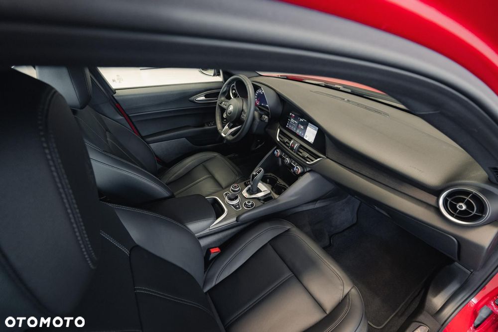 Alfa Romeo Giulia 2.0 Turbo TI Q4 - 17