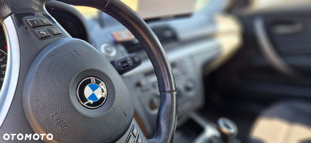 BMW Seria 1 116i - 10
