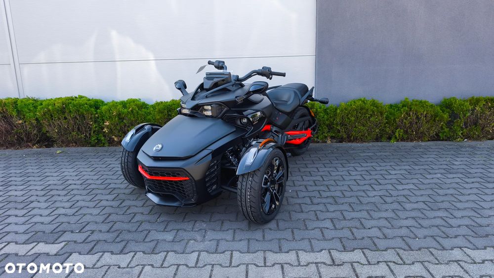 Can-Am Spyder - 6