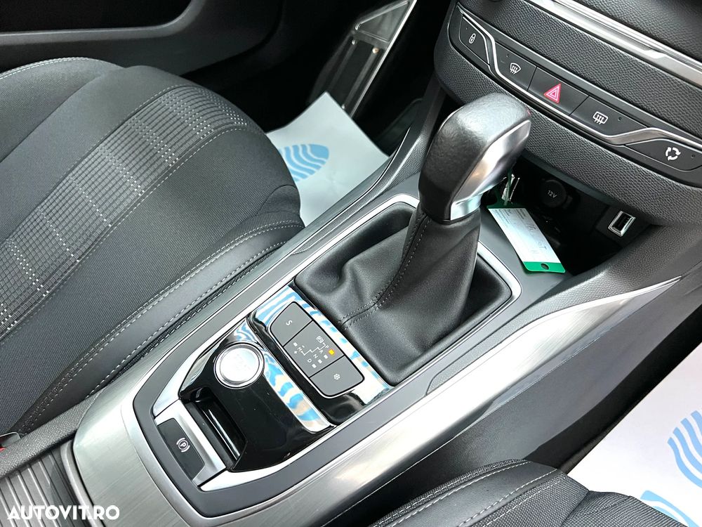 Peugeot 308 PureTech 130 EAT6 Stop & Start GT-Line Edition - 14