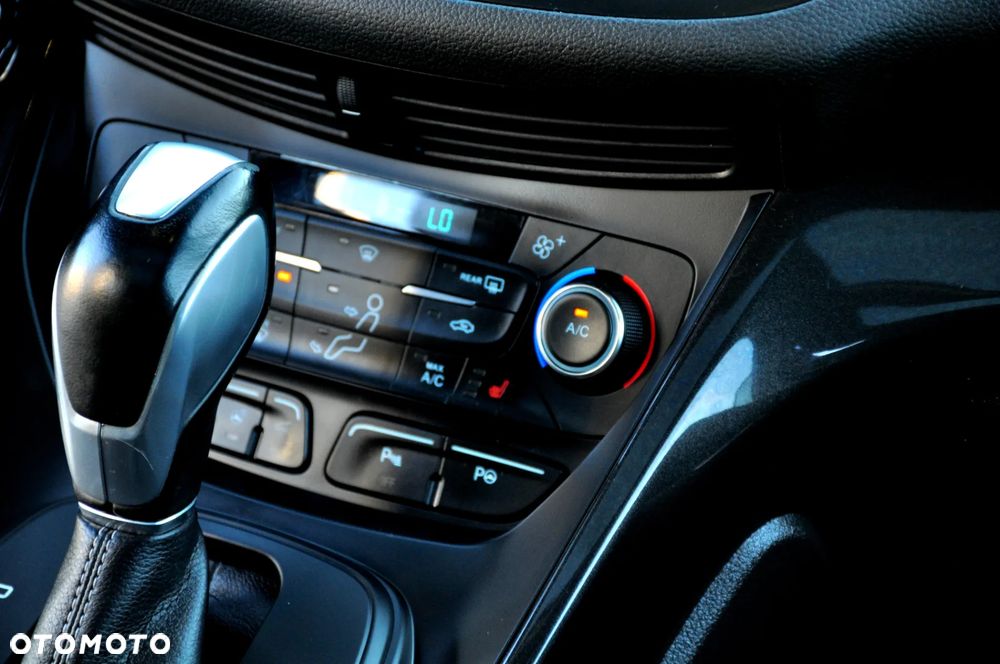 Ford Kuga 1.5 EcoBoost 4WD Titanium Plus - 31