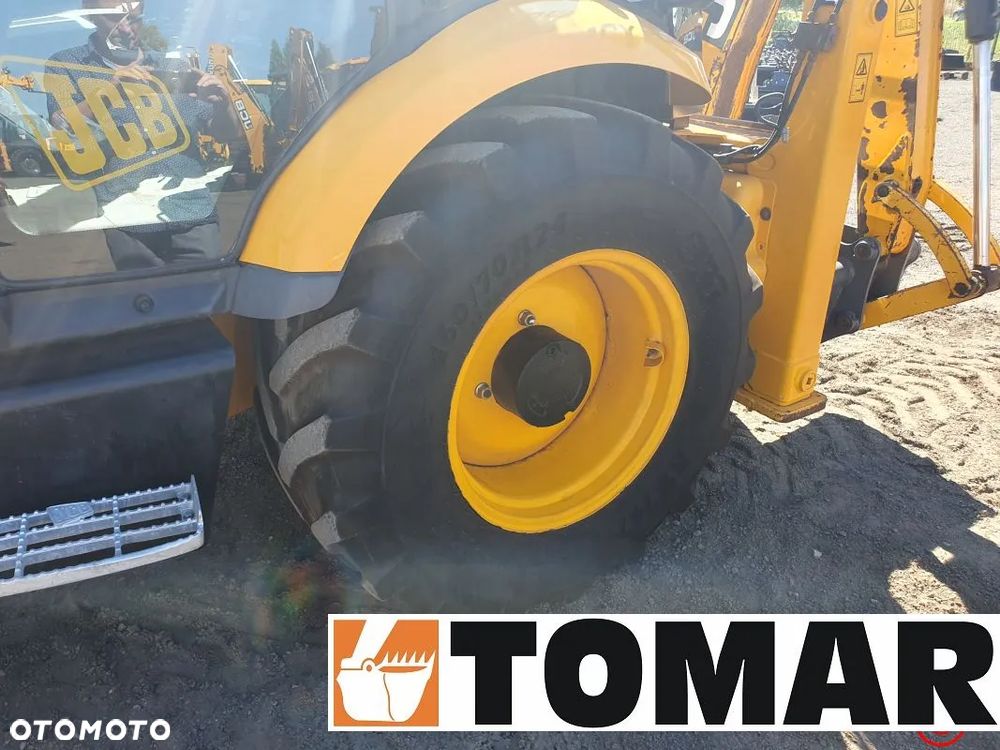 JCB MIDI CX  2013r - 16