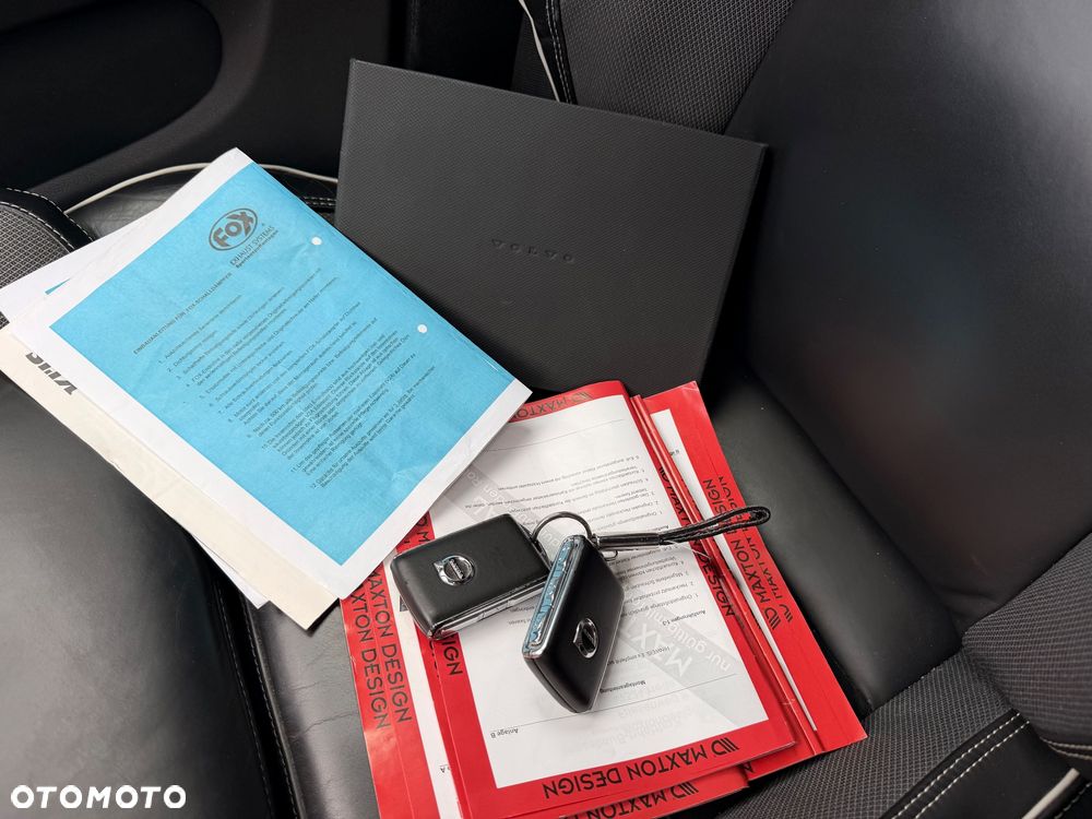 Volvo S60 T4 R-Design - 39