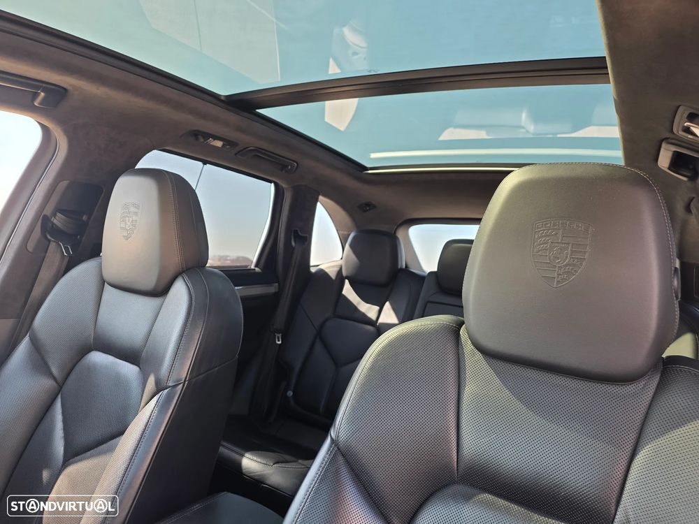 Porsche Cayenne Turbo Tiptronic S - 60
