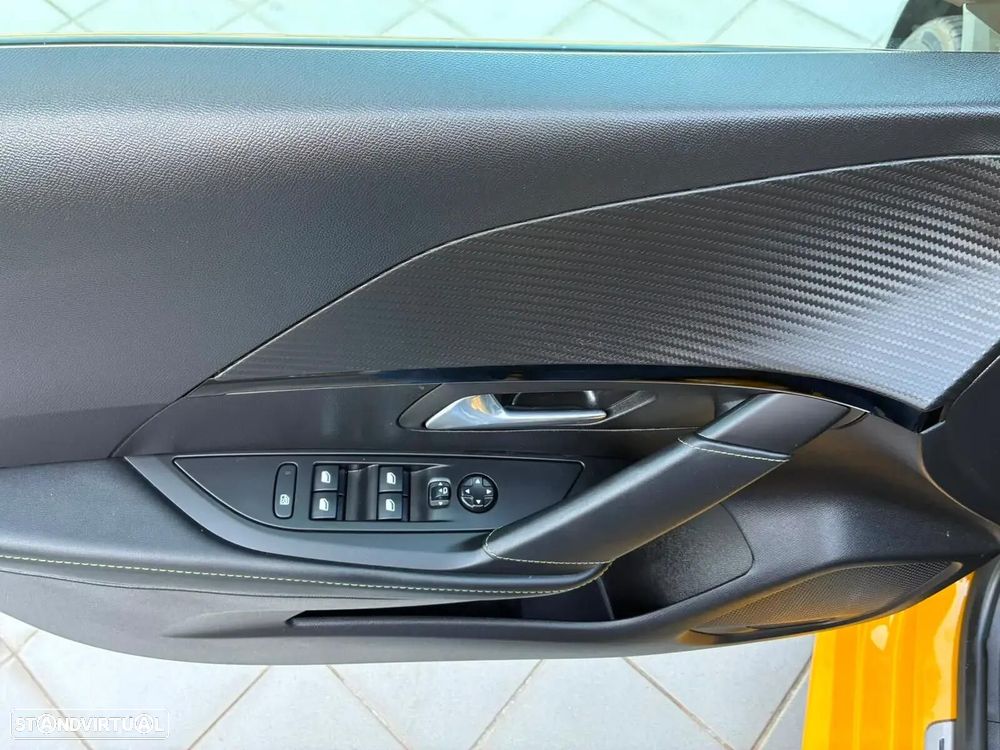 Peugeot 208 - 10