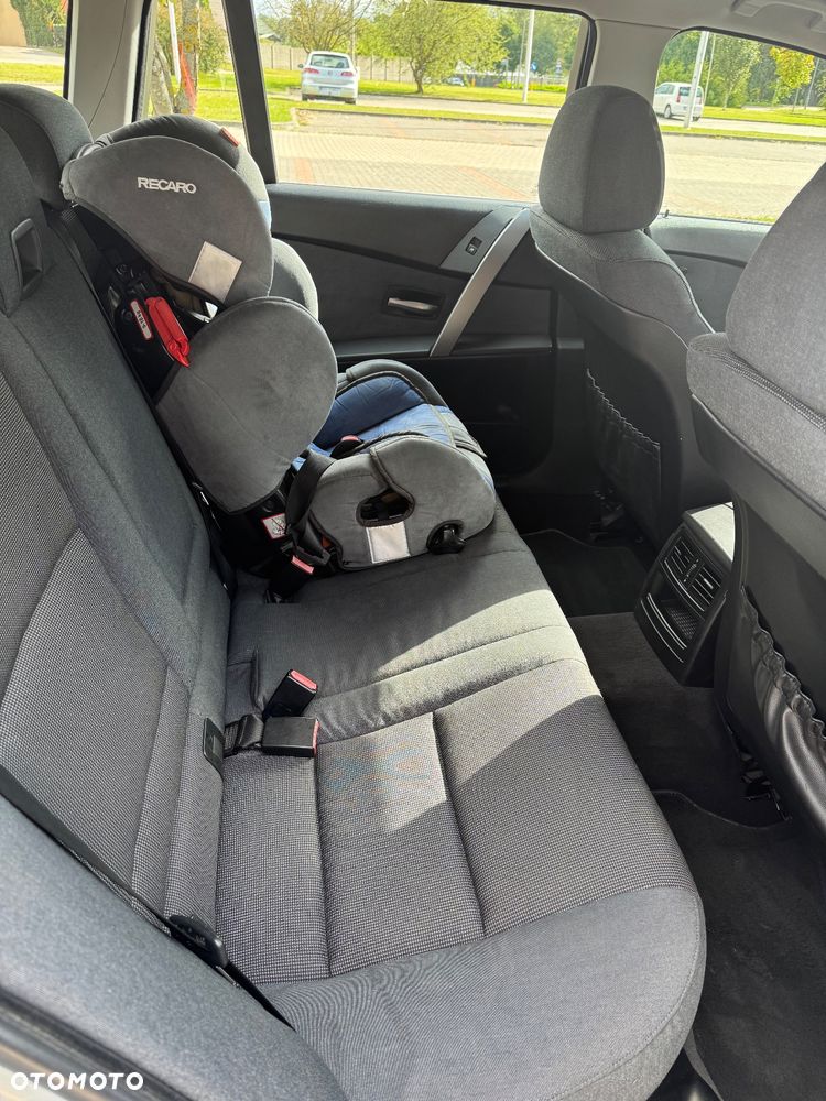 BMW Seria 5 530d Touring - 12