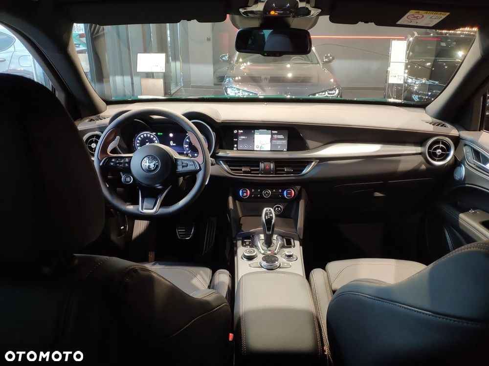 Alfa Romeo Stelvio 2.2 JTDM Intensa Q4 - 8