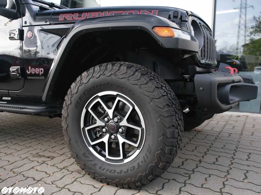 Jeep Wrangler - 5