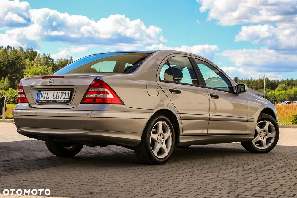 Mercedes-Benz Klasa C 180 Kompressor Automatik Classic - 7