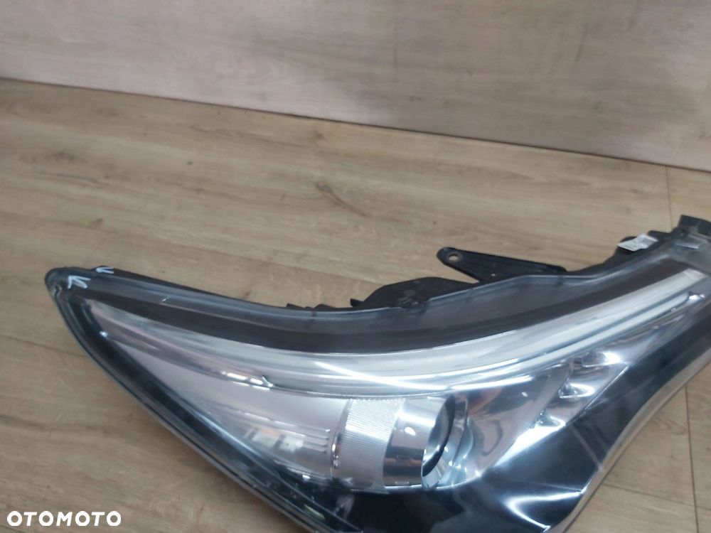 Toyota Avensis T27 II Lift T29 15-18r lampa prawy przód ANGLIK - 5