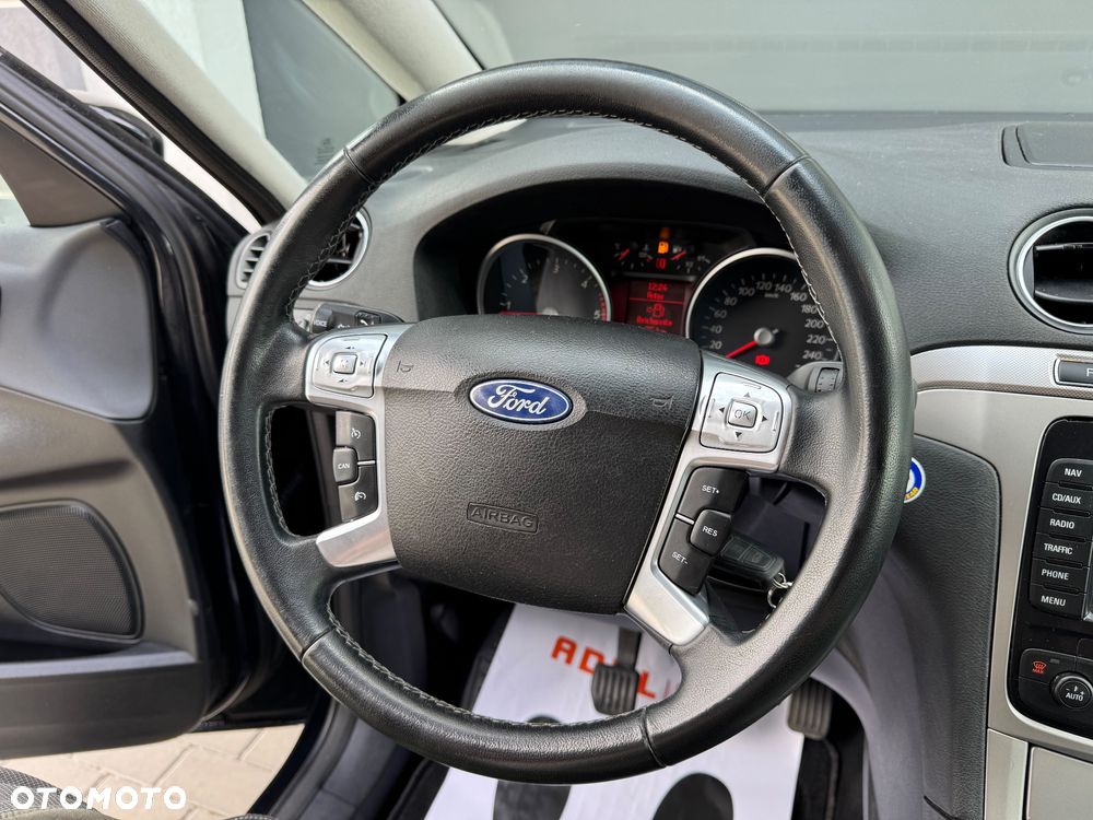 Ford S-Max 2.0 TDCi DPF Business Edition - 24