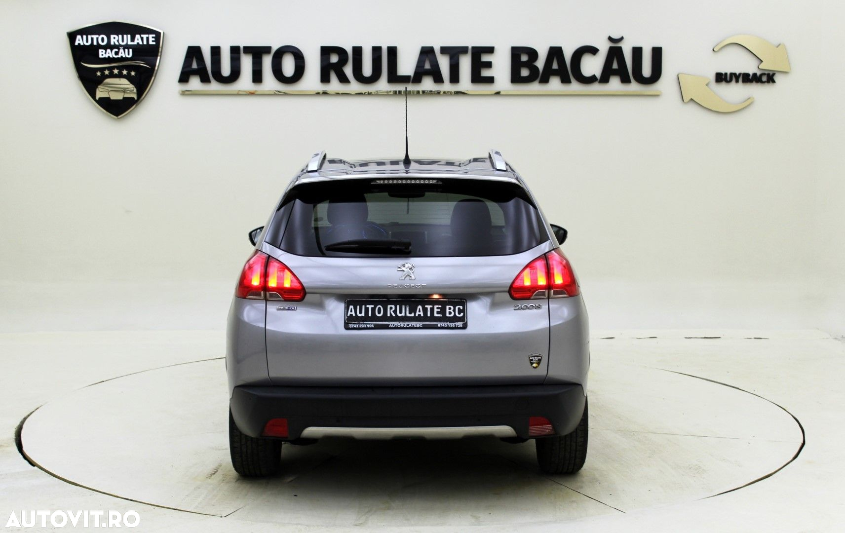 Peugeot 2008 - 11