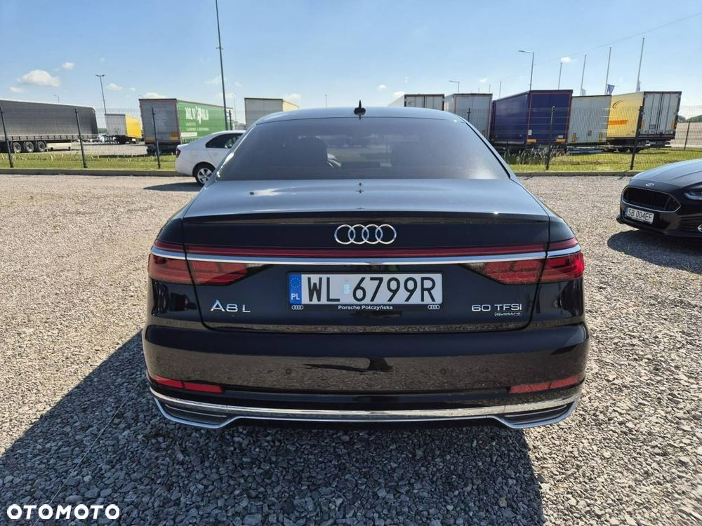 Audi A8 - 6