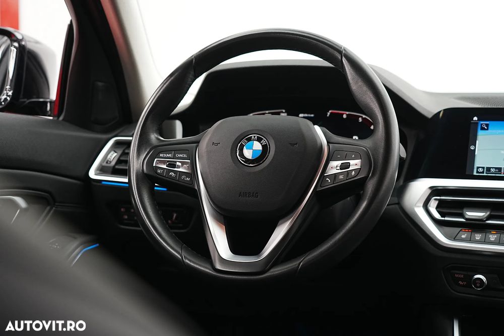 BMW Seria 3 330e Aut. - 20