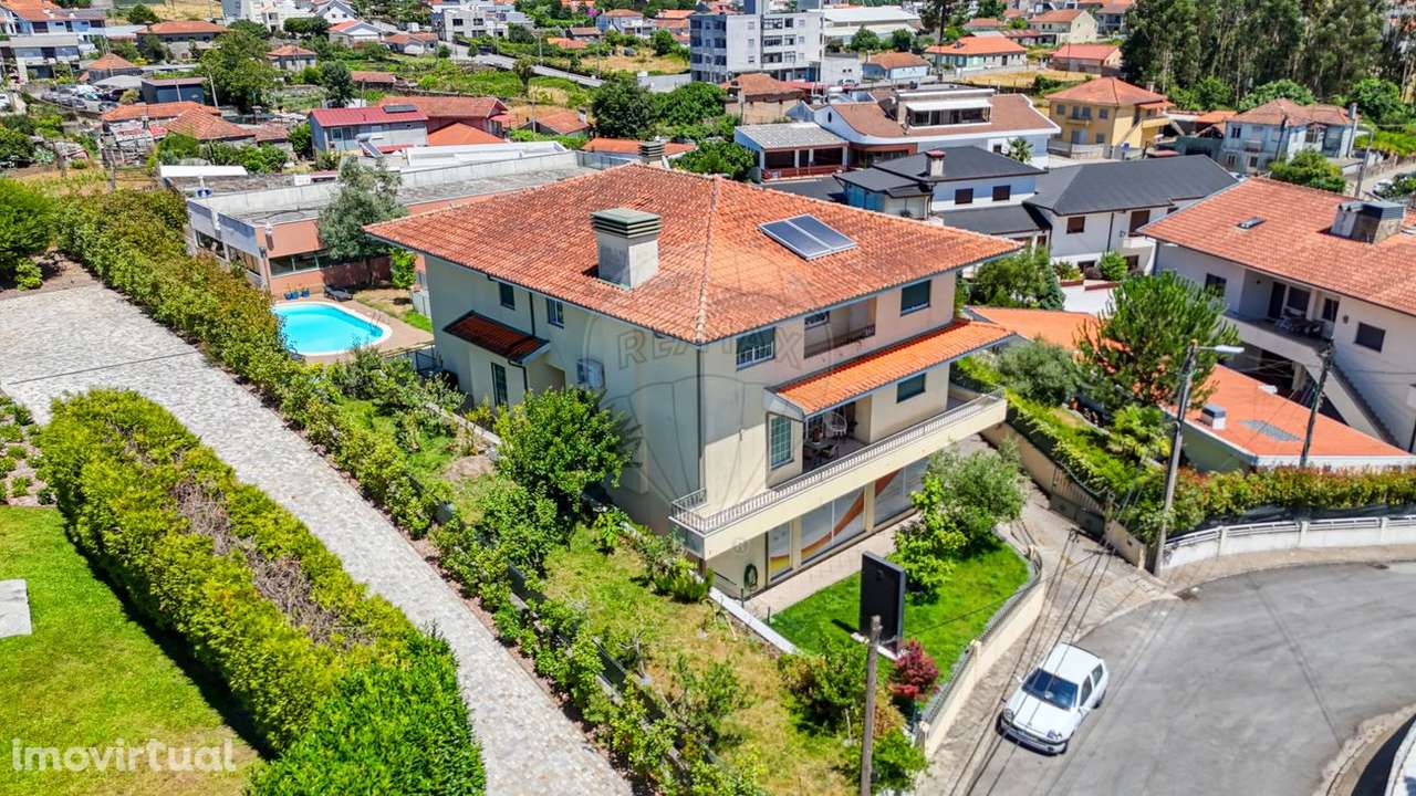 Moradia T6 para venda - Grande imagem: 2/45