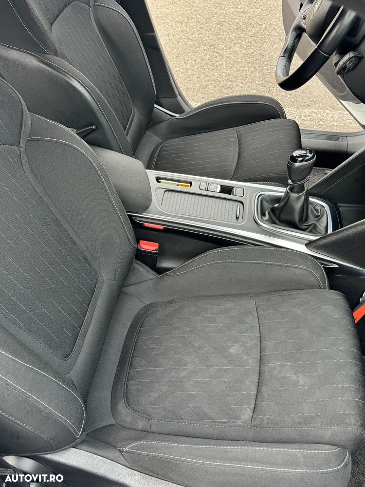 Renault Megane TCe GPF Limited - 21