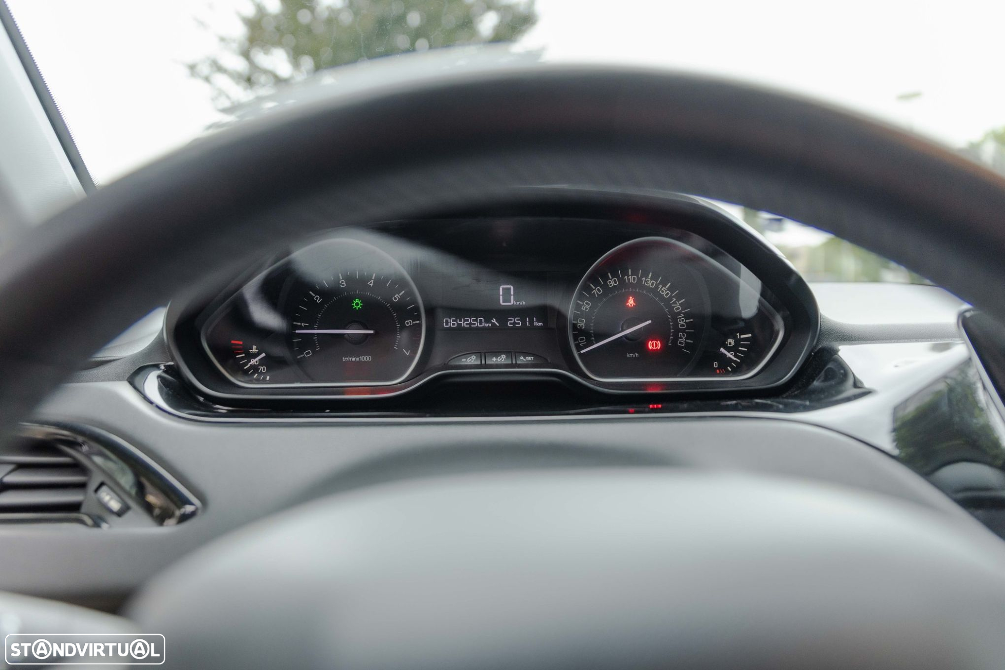 Peugeot 208 1.2 PureTech Active - 10