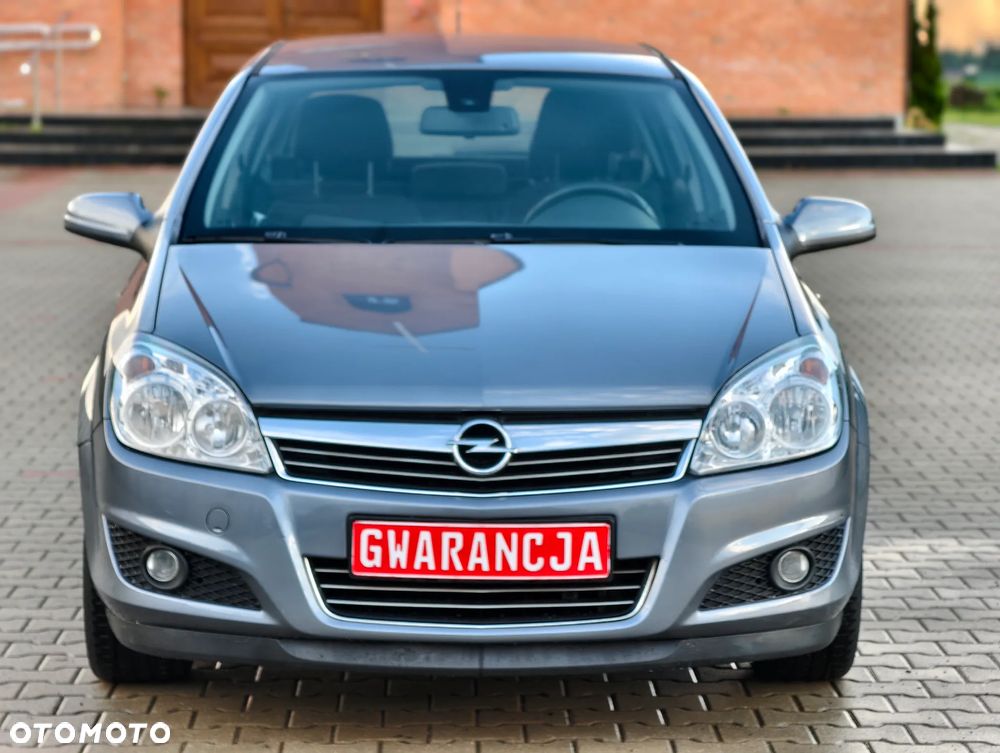 Opel Astra 1.6 Essentia - 23