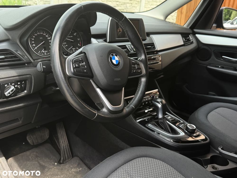 BMW Seria 2 218d Sport-Aut Sport Line - 11