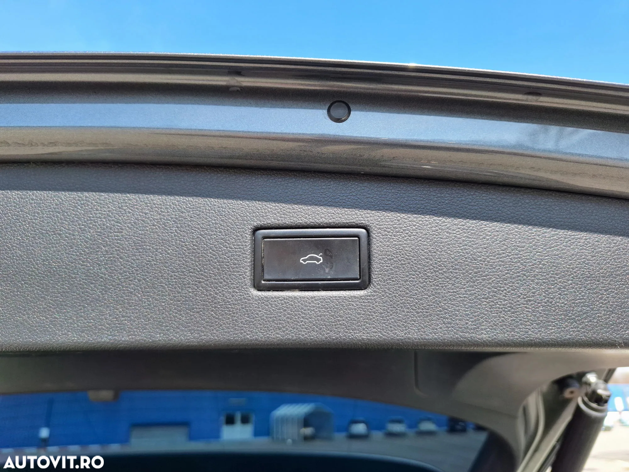 Volkswagen Tiguan - 29