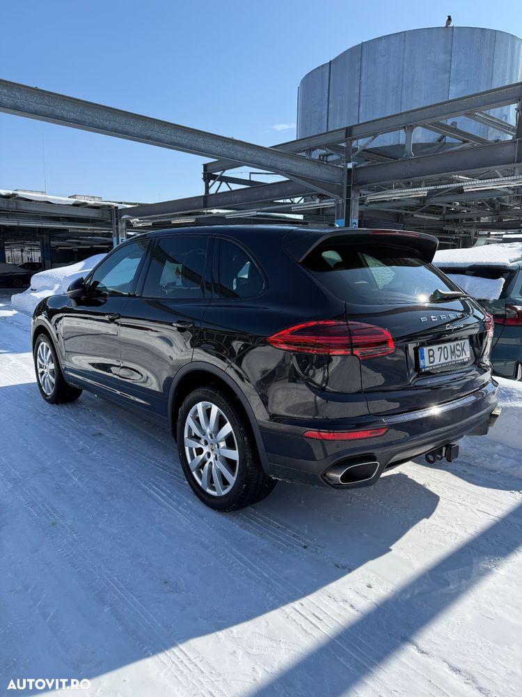 Porsche Cayenne Platinum Edition - 7
