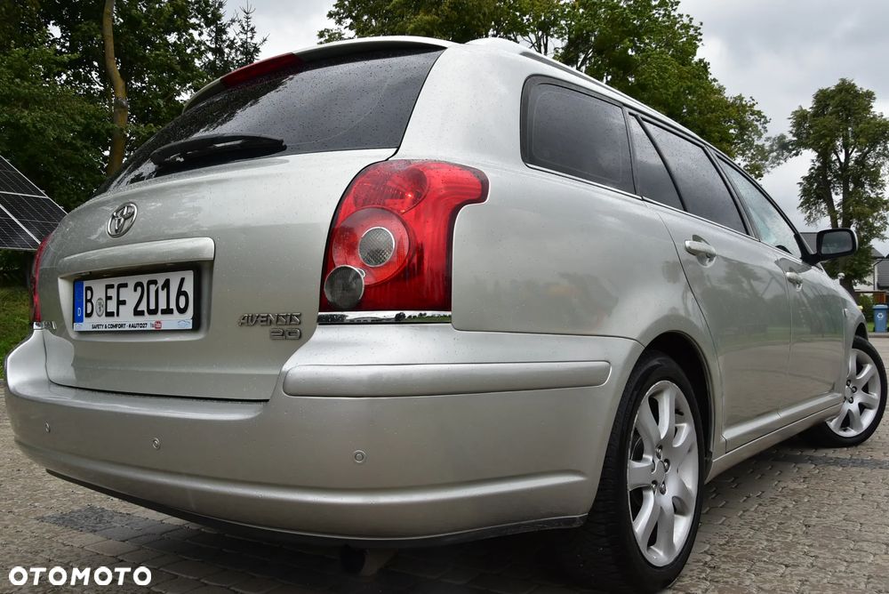Toyota Avensis 2.0 VVT-i Automatik Executive - 33