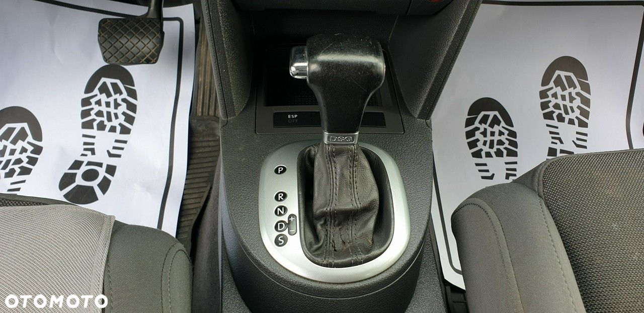 Volkswagen Touran - 5