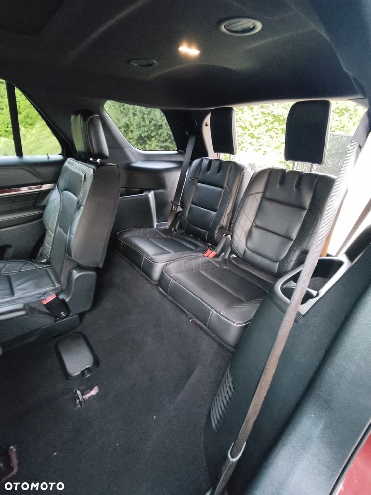 Ford Explorer - 20