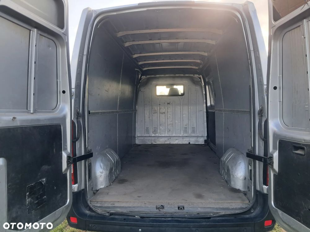 Nissan NV400 - 9