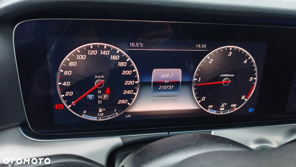 Mercedes-Benz Klasa E 200 d 9G-TRONIC Avantgarde - 2