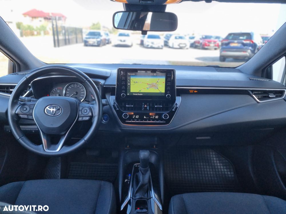 Toyota Corolla 1.8 Business Edition - 14
