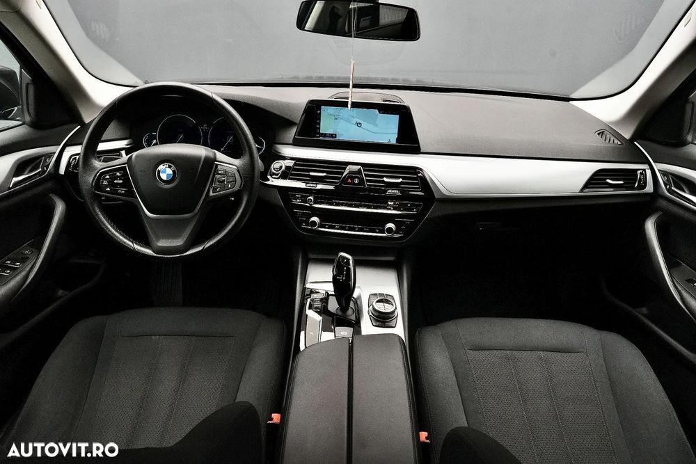 BMW Seria 5 520d - 8